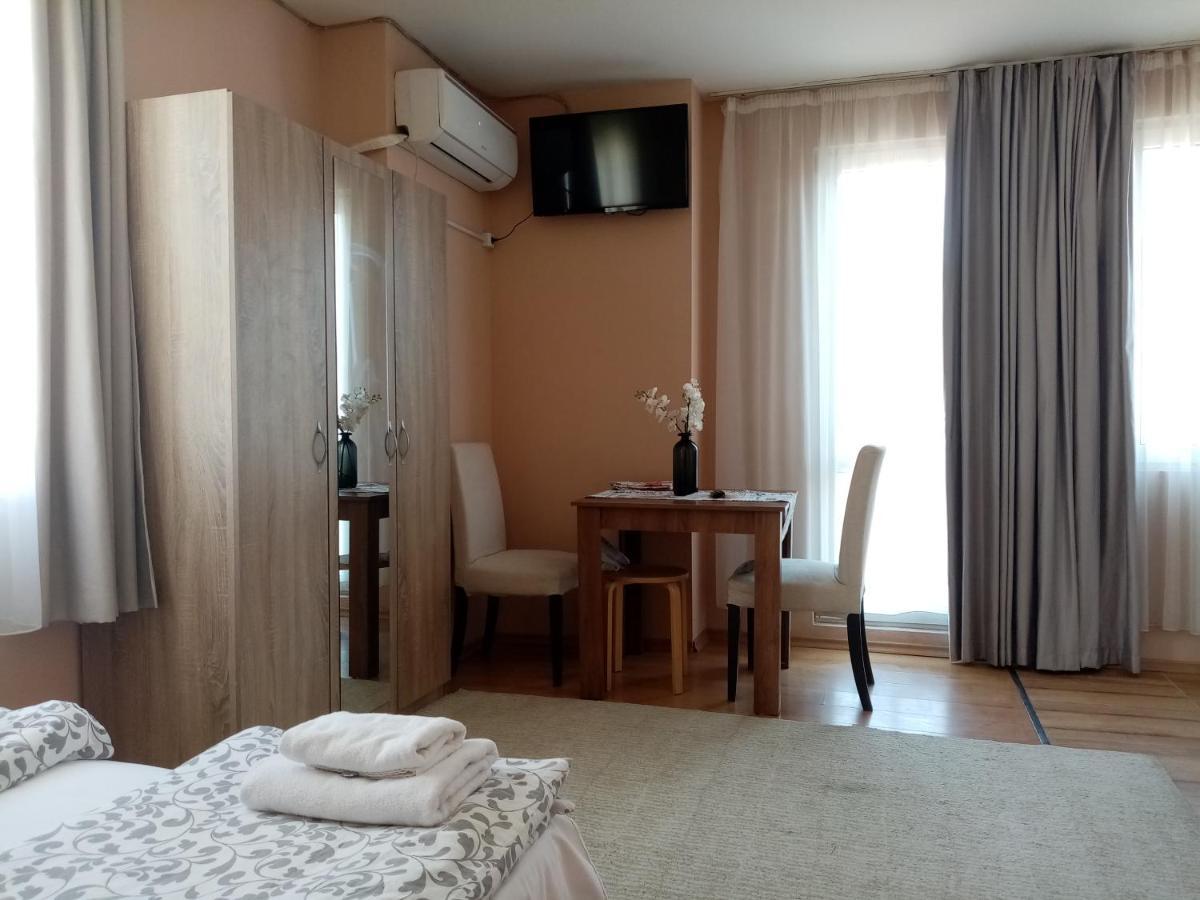 Benita Inn Apartments София Екстериор снимка